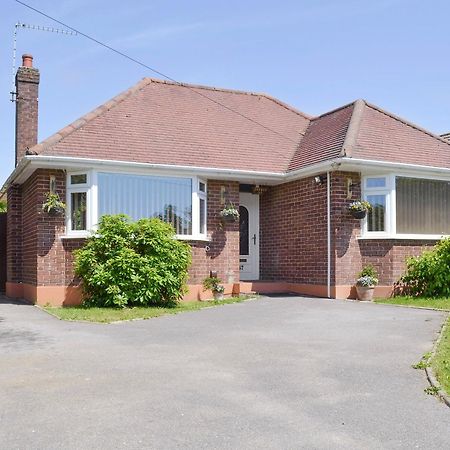 Jasper Villa Broadstone Exterior photo